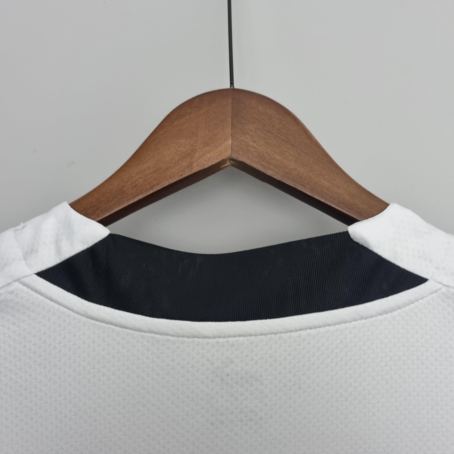 Camisa AC Milan 2022/23 Nemen Quarta