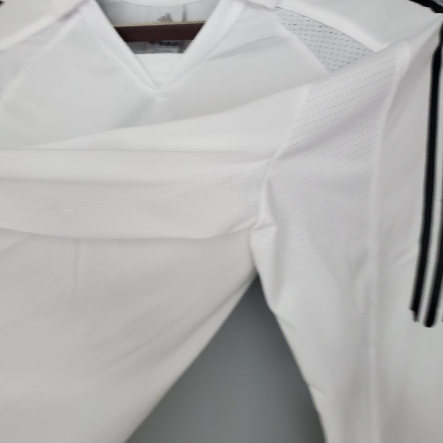 Camisa Real Madrid Titular 05/06 - Versão Retrô Manga Longa